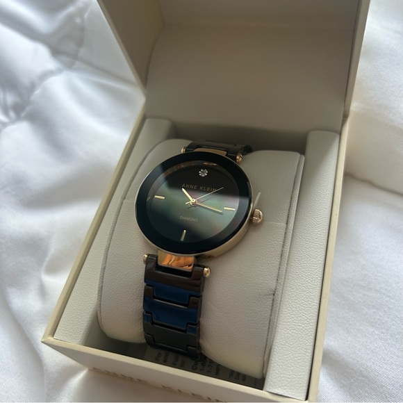 Anew Klein Watch - Picture 2 of 3